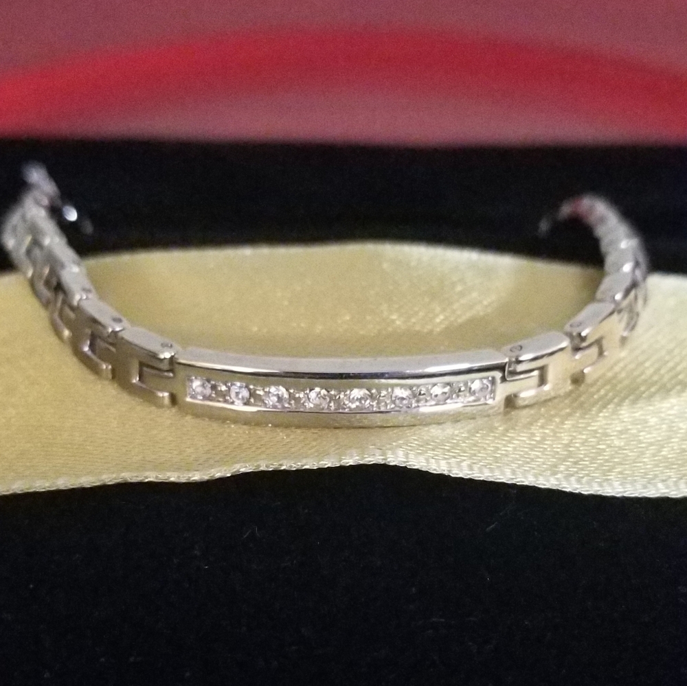 Unisex Silver Link Bracelet With A Decorative Bar Set In Cubic Zirconia Stones - Picture 3 of 5